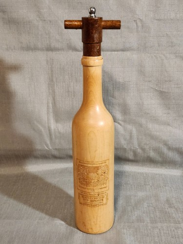 Wooden pepper grinder mill - grinder,